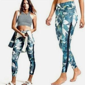 Athleta High Rise Tropical Mesh Chat 7/8 tights